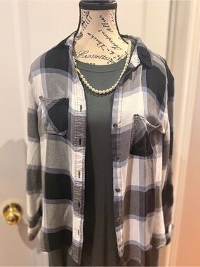 Rock & Republic Black,White ,Blue-Grey Plaid Button Down
